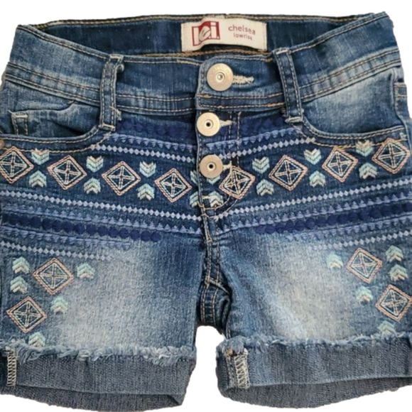l.e.i Girl's Chelsea Lowrise Embroidered Denim Shorts Size 5 - Picture 1 of 11